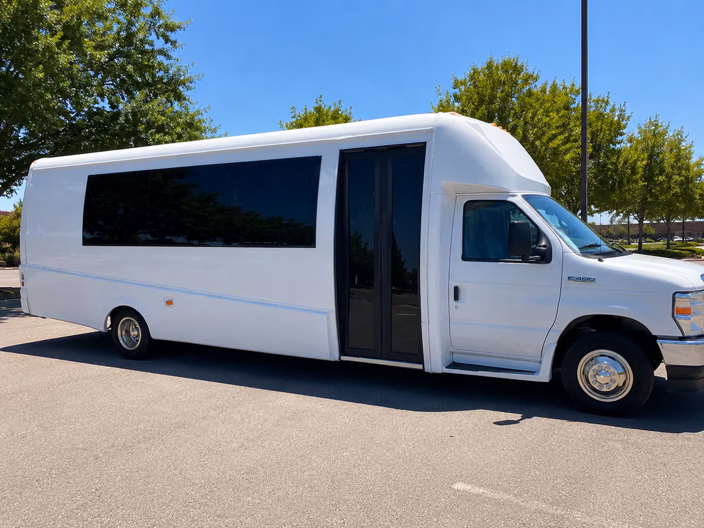 18 Passenger Party Bus Exterior